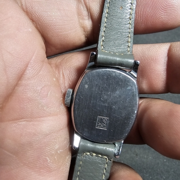 Vintage US Time Mechanical Wind Silver Tone Ladies Watch Not Working Parts Repai - Picture 7 of 7